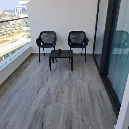 Cozy Place At Grand Sapphire Casino & Apartment