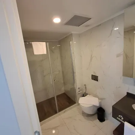 Cozy Place At Grand Sapphire Casino & Apartment Trikomo